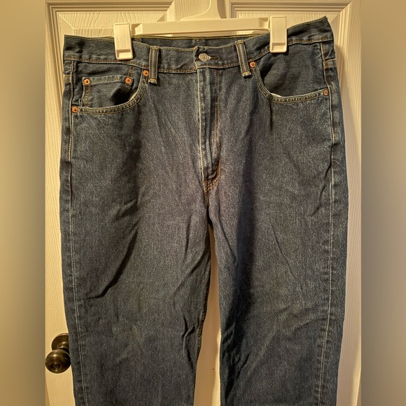 Men's Levi Dark Wash Blue Jeans Size 38x32 - Picture 2 of 5